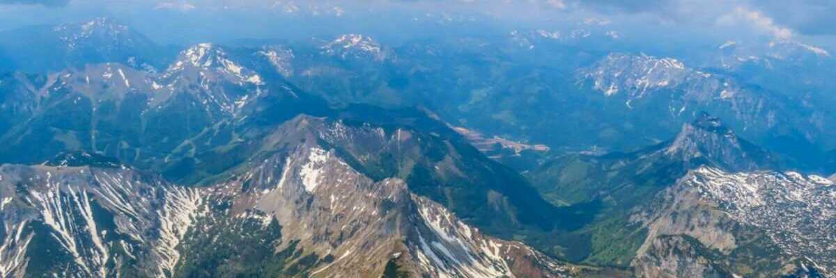 Flugwegposition um 09:51:36: Aufgenommen in der Nähe von Aflenz Land, Österreich in 2827 Meter
